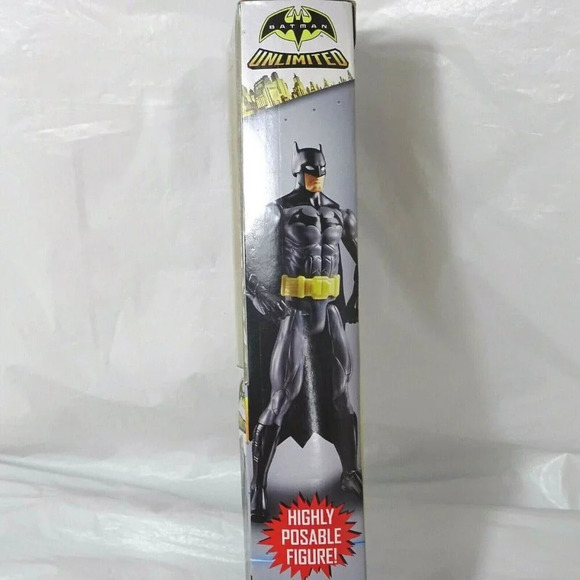 DC Comics Batman Unlimited Posable Action Figure Black Cape Age 3 & Up 12" NEW - Picture 4 of 6